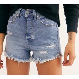 NWOT Free People We The Free Crvy High Rise Denim Shorts Size 28 Distressed